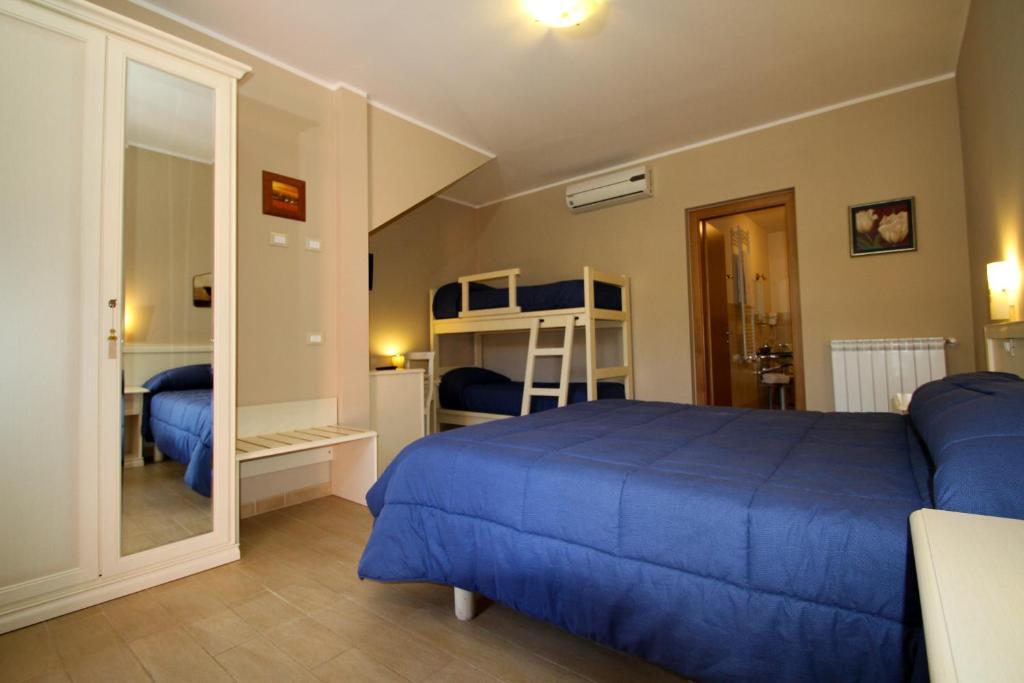 La Chioccia Otel Valmontone Oda fotoğraf